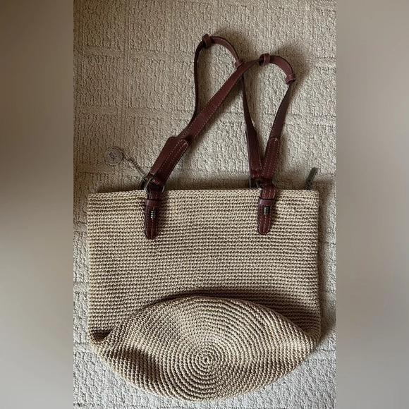 The Sak Silverwood Crochet Shopper Bag Shoulder Tote Zip Womens - Picture 2 of 6